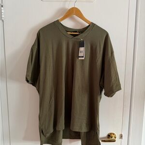NWT Ivy Park adidas Men's Green Short Sleeve Tee